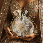 Aurelia Potli