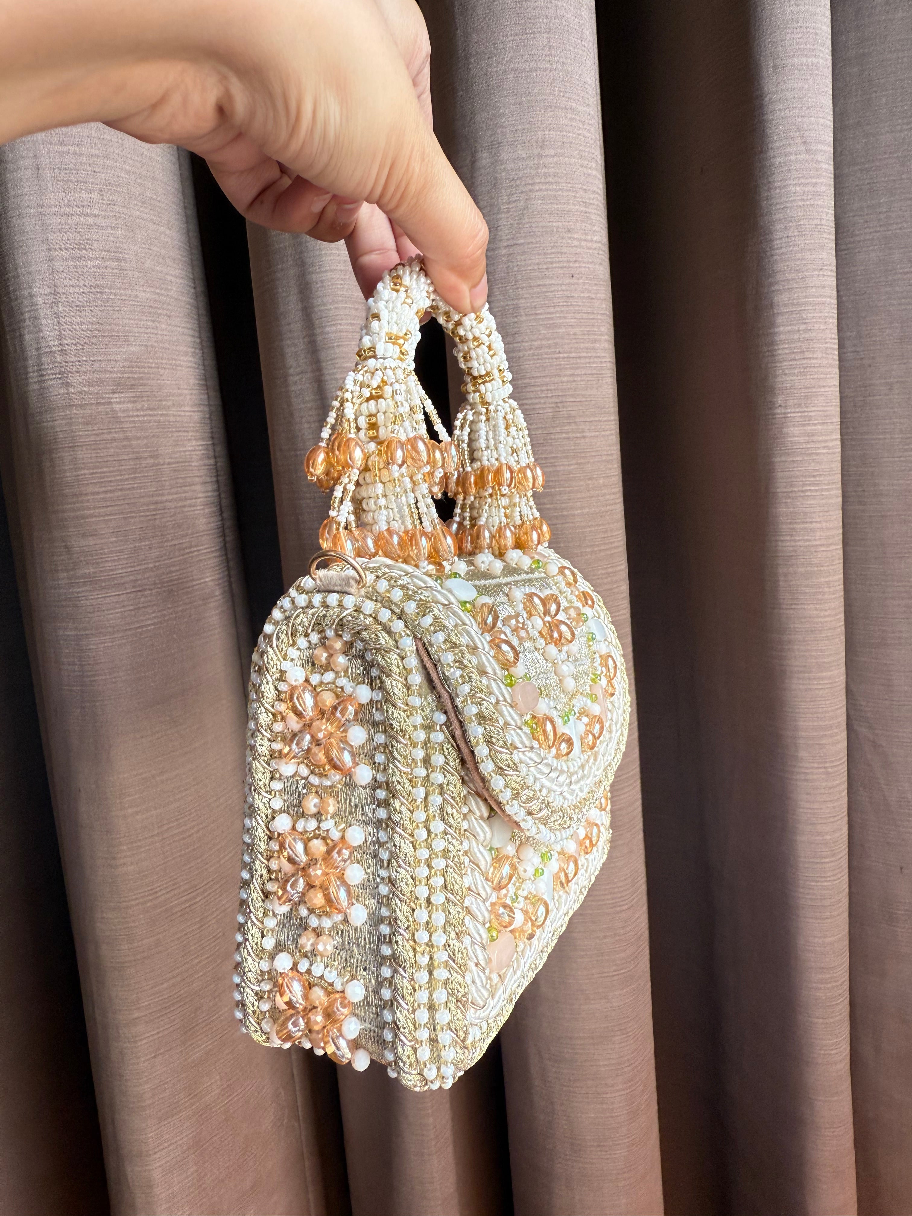 Zoya Zari Potli (Golden)