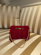 Red Beaded Le Carré