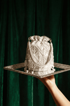 Silver Sac Seau